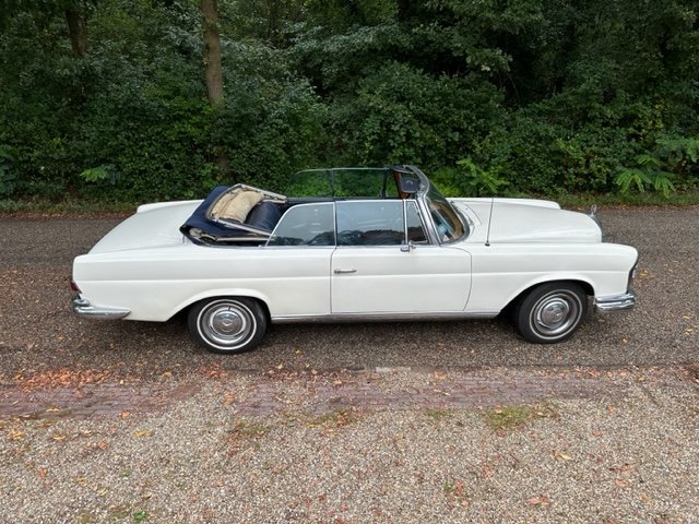 Mercedes-Benz 250 SE Cabriolet: handgebouwde elegantie uit een oplage van slechts 954 exemplaren - afbeelding 5
