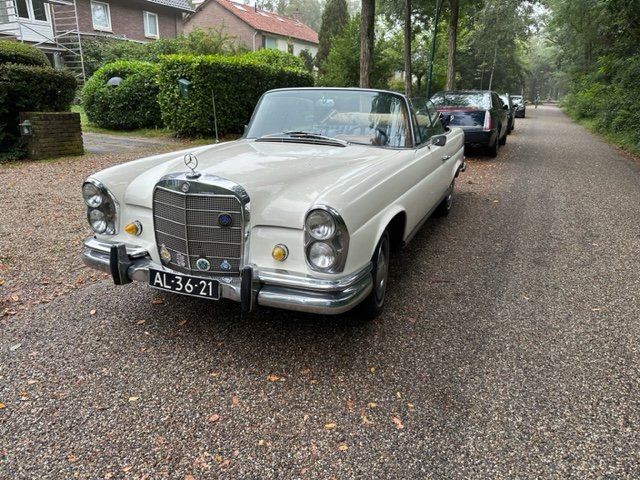 Mercedes-Benz 250 SE Cabriolet: handgebouwde elegantie uit een oplage van slechts 954 exemplaren - afbeelding 4