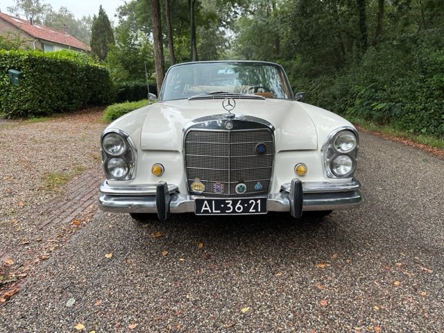 Mercedes-Benz 250 SE Cabriolet: handgebouwde elegantie uit een oplage van slechts 954 exemplaren - afbeelding 6