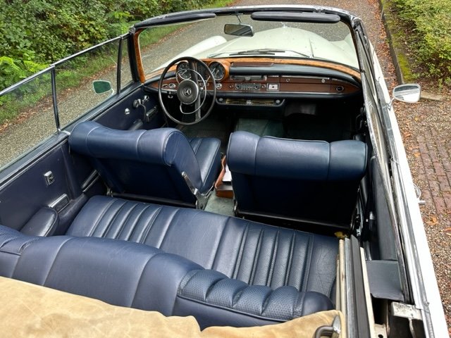 Mercedes-Benz 250 SE Cabriolet: handgebouwde elegantie uit een oplage van slechts 954 exemplaren - afbeelding 10