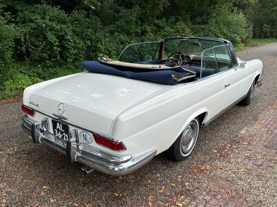 Mercedes-Benz 250 SE Cabriolet: handgebouwde elegantie uit een oplage van slechts 954 exemplaren - afbeelding 3